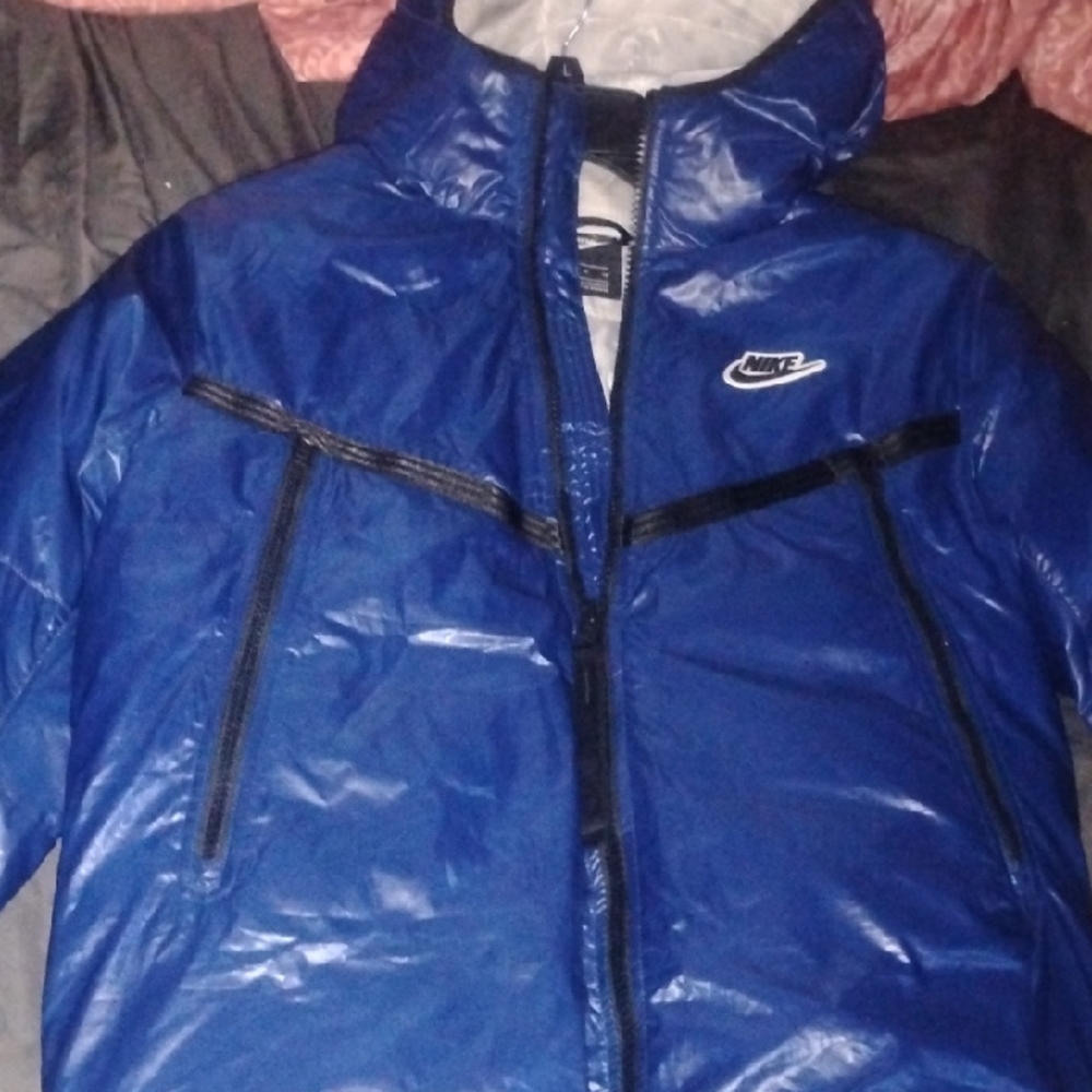 Nike Women's Blue Puffer Jacket